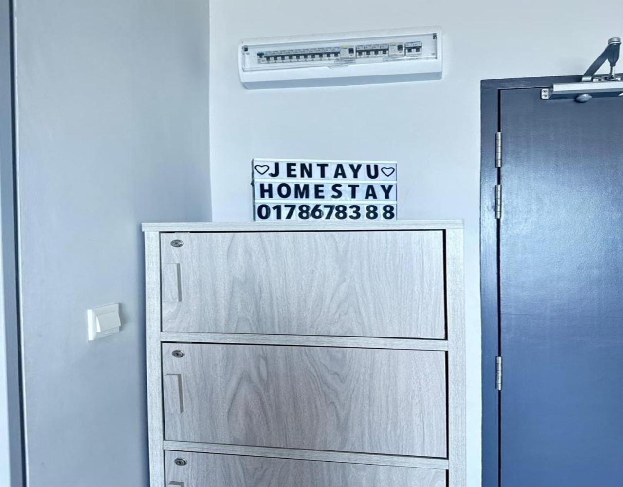 Apartment Jesselton Quay Coral Seaside 12